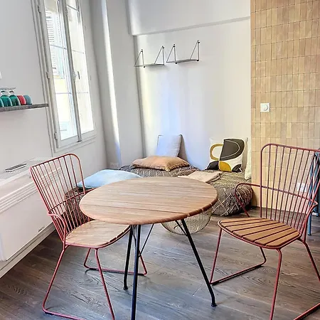 Charming Old Appartement